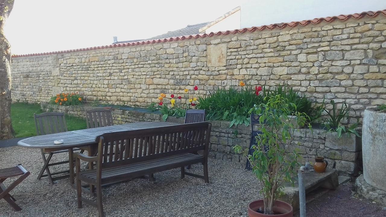 Saint-PompainEntre Marais Et Gatine住宿加早餐旅馆 外观 照片